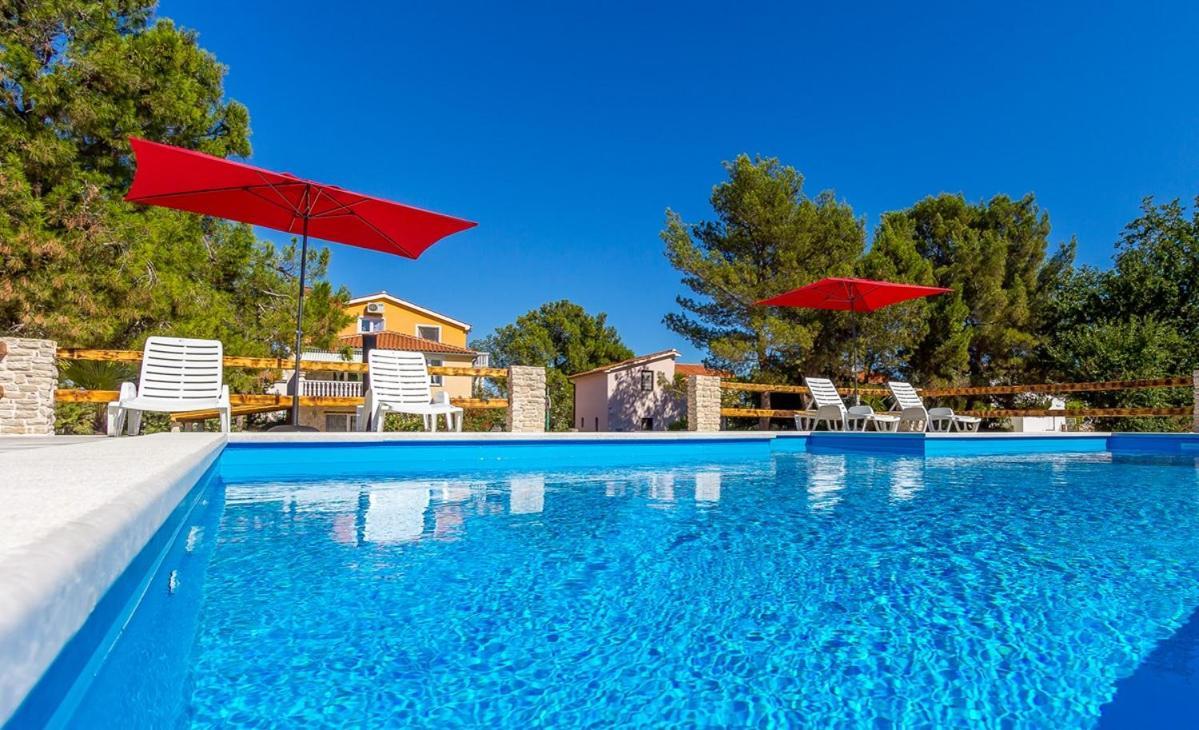 Apartments Puntica Лижнян Экстерьер фото