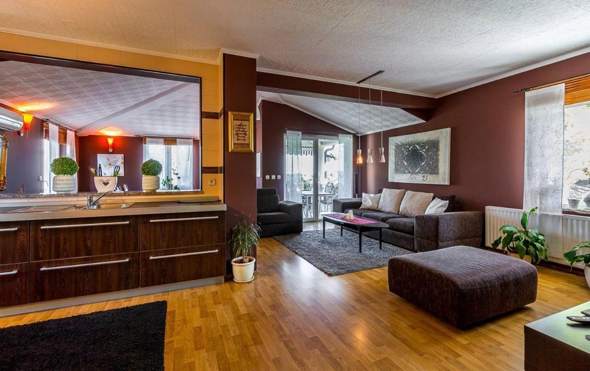 Apartments Puntica Лижнян Экстерьер фото